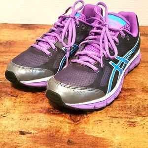 Size 6.5 Adics Gel Flash Running/Walking Shoes